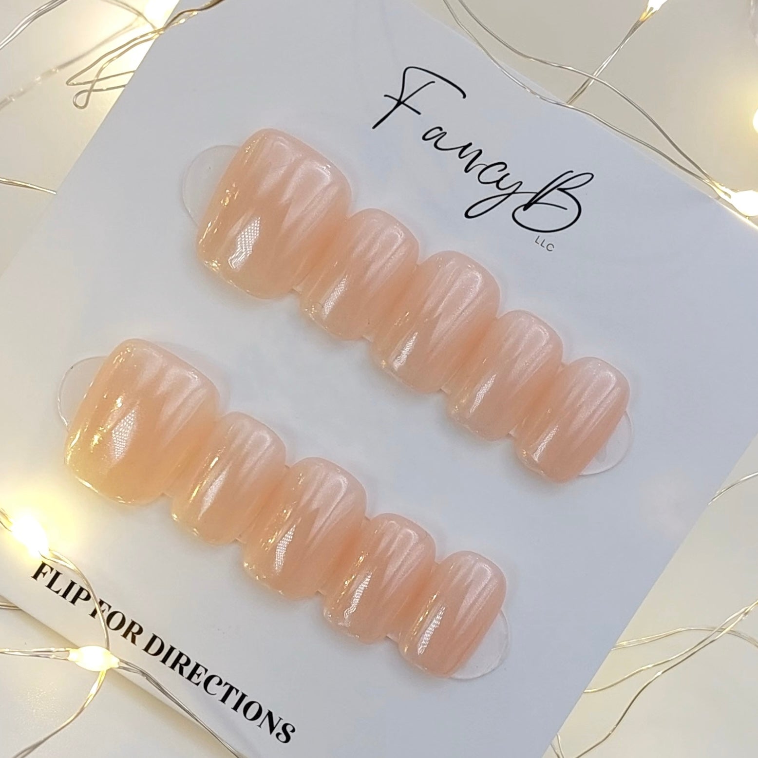 Nude Glazed Nails - (20pcs) Short Squoval