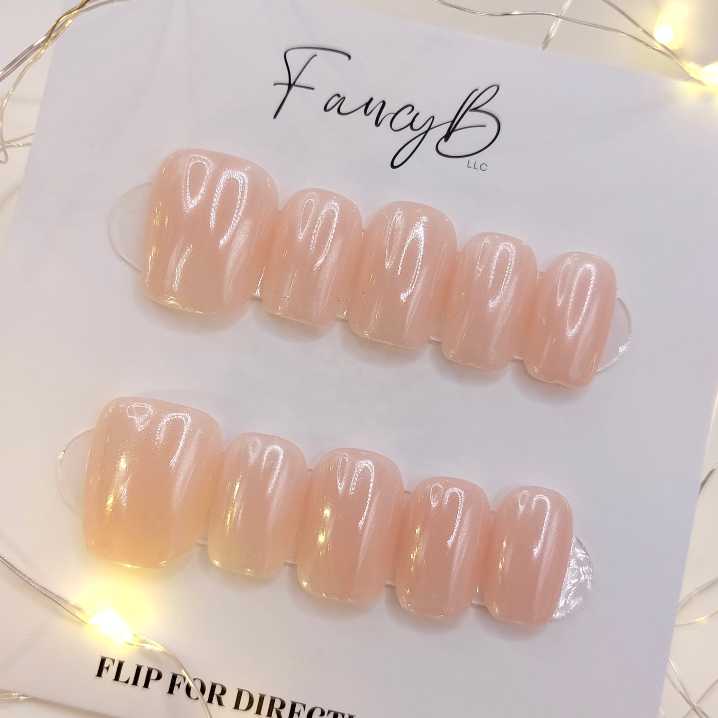 Nude Glazed Nails - (20pcs) Short Squoval