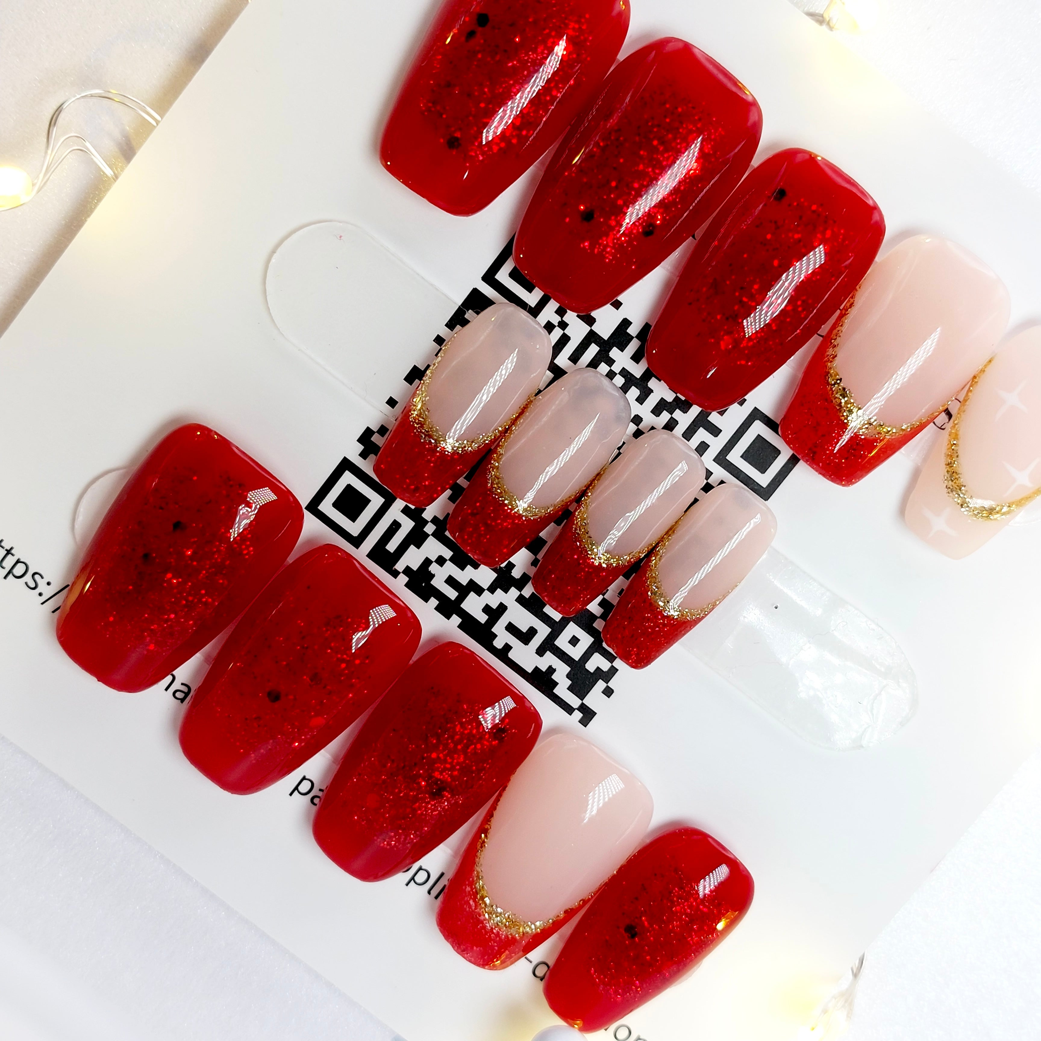 Red & Gold Glitter Nails (24pcs)