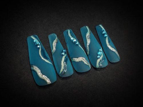 Signature: Celeste - FancyB Press-on Nails