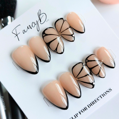 Black Butterfly Wing Nails (24pcs) - Short Almond