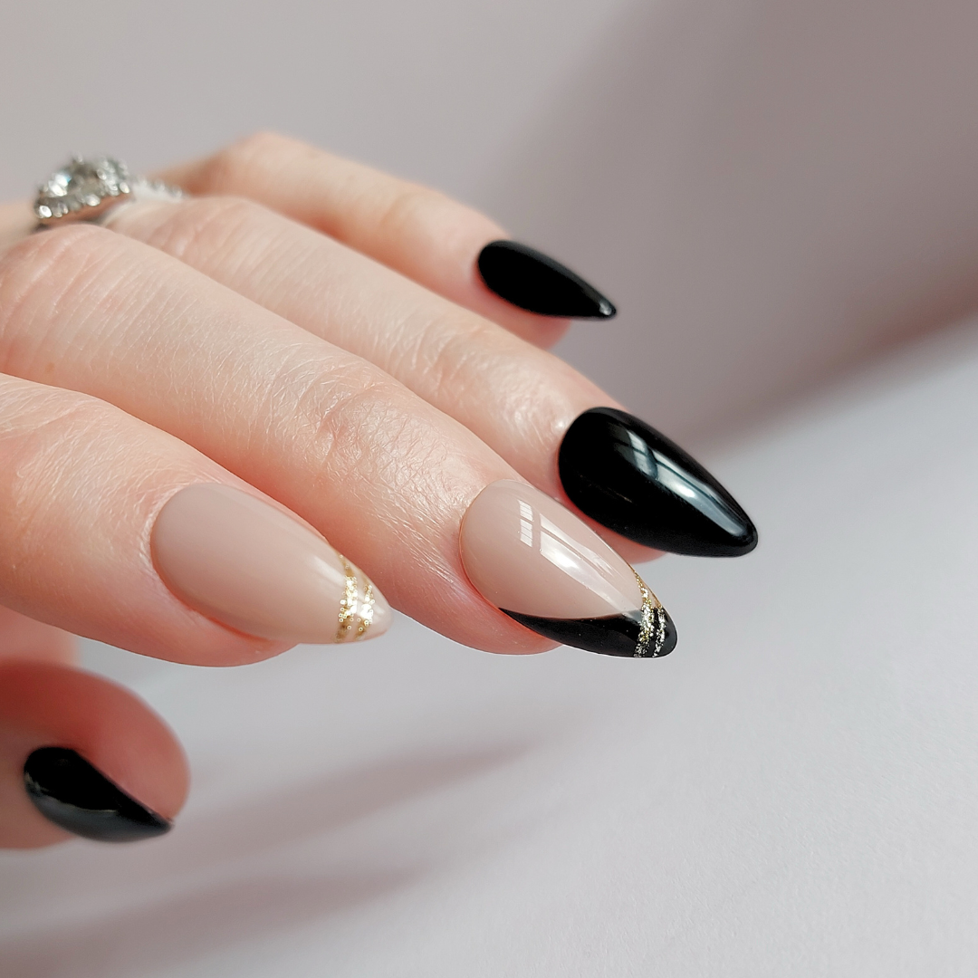 Gilded French Noir Press on Nails (10pcs)