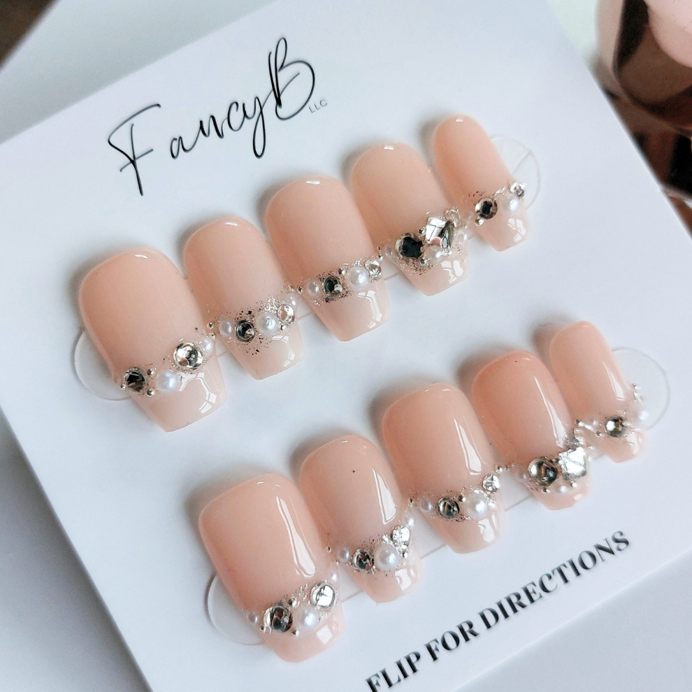 Diamond &amp; Pearl French Tip Nails (24pcs) - Short Coffin