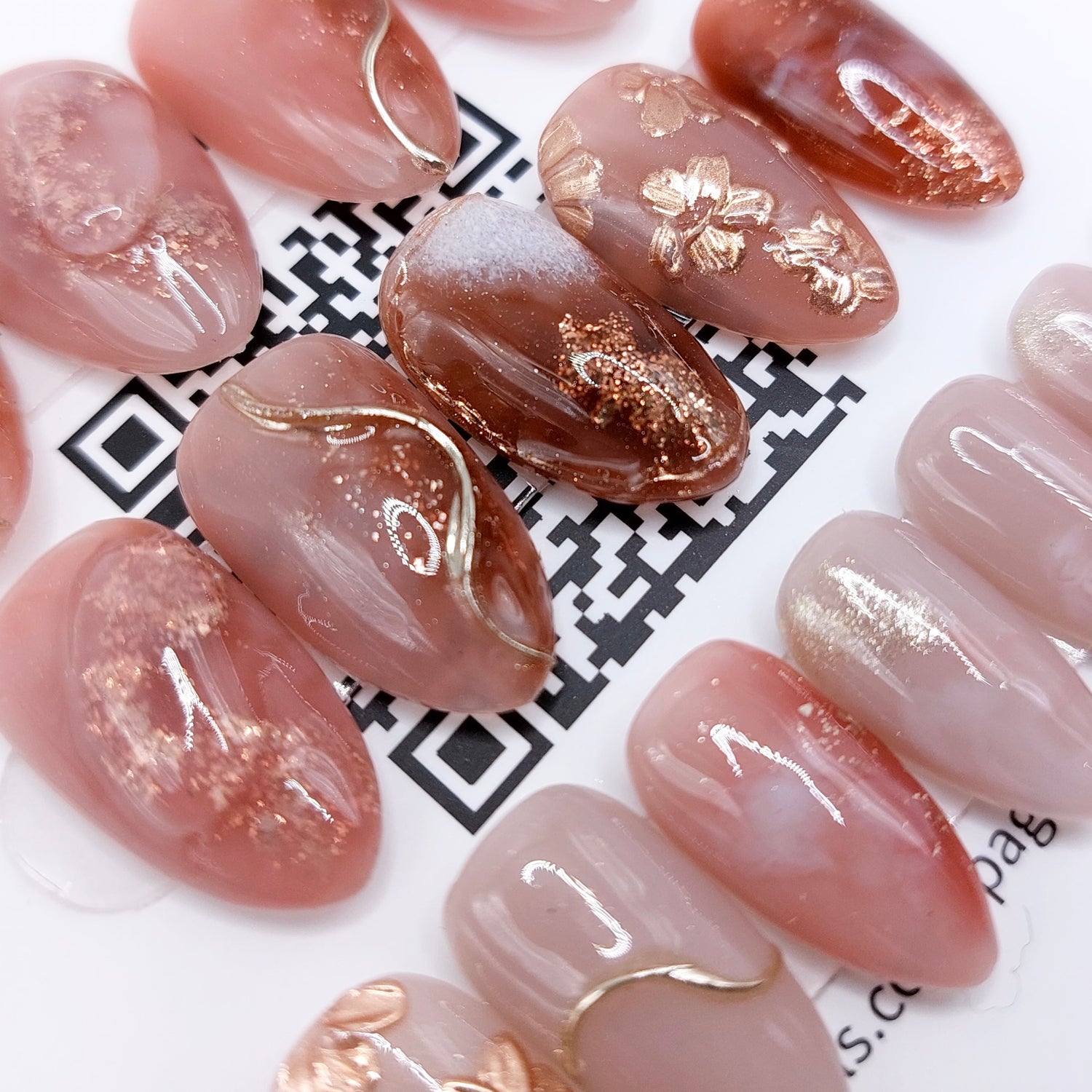 Floral Fantasy, Marble &amp; Gold Nails (24pcs)