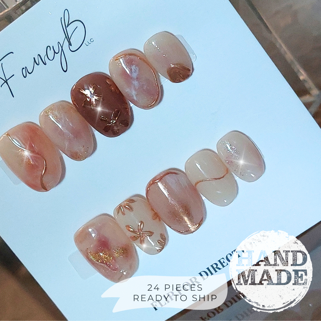Floral Fantasy, Marble &amp; Gold Nails (24pcs) - Short Oval
