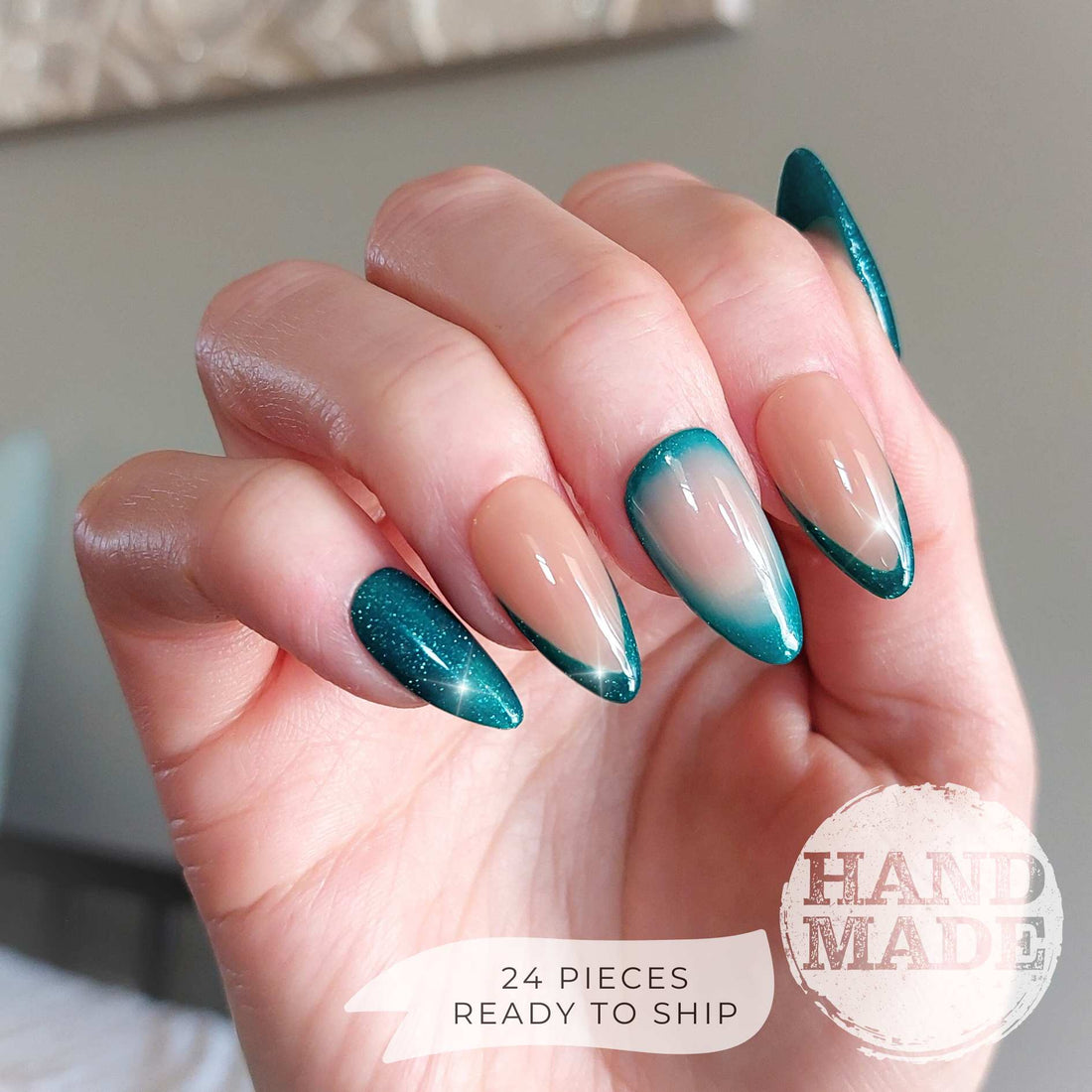 Mermaid Shimmer Nails (24pcs) - Medium Almond