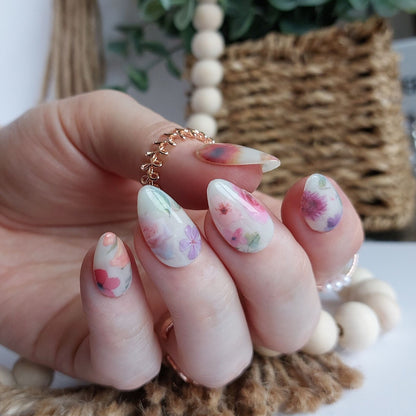 Milk Bath Press on Nails (10pcs)