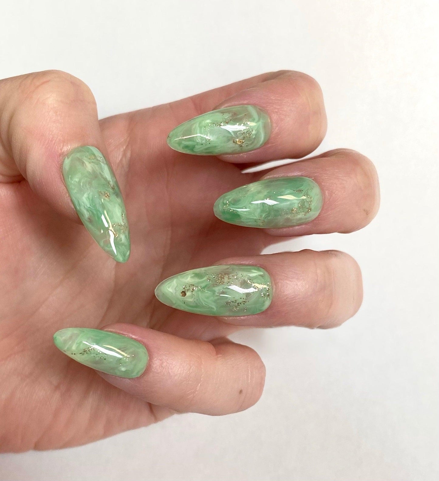 Jade stone press on nails perfect for spring, light green marble designs and gold glitter. Reusable press on nails, handmade marble press ons.