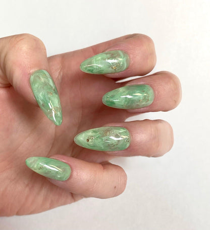 Jade stone press on nails perfect for spring, light green marble designs and gold glitter. Reusable press on nails, handmade marble press ons.